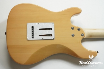 714-AE200 - Yellow Gold